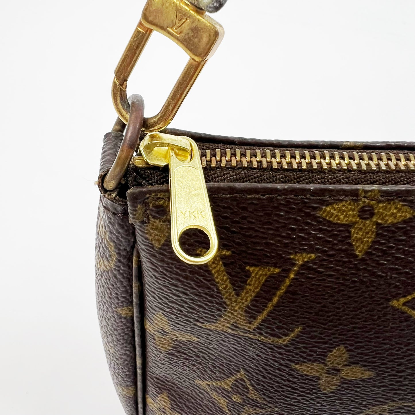 Louis Vuitton pochette bag