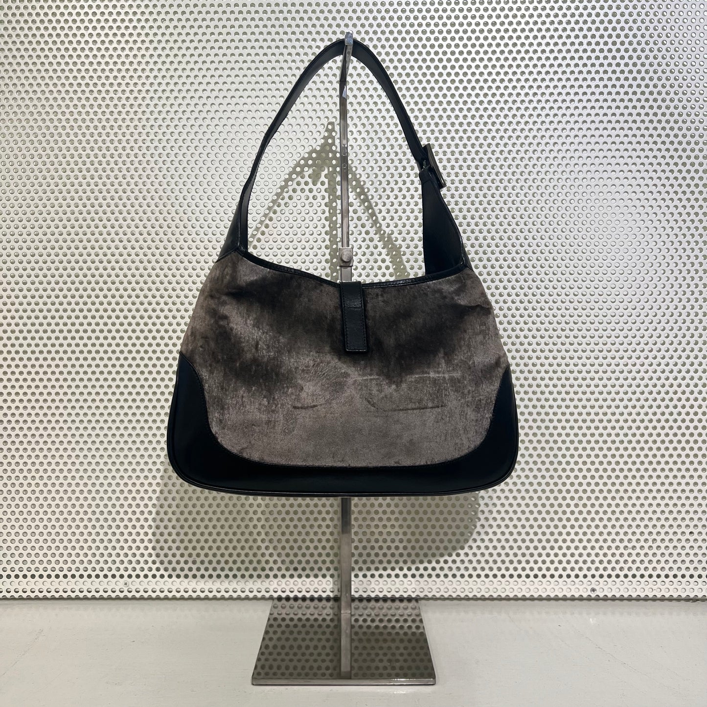 Gucci velvet jackie bag