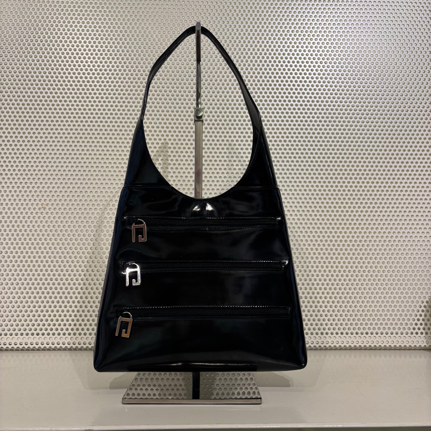 Gucci black leather bag with zippers