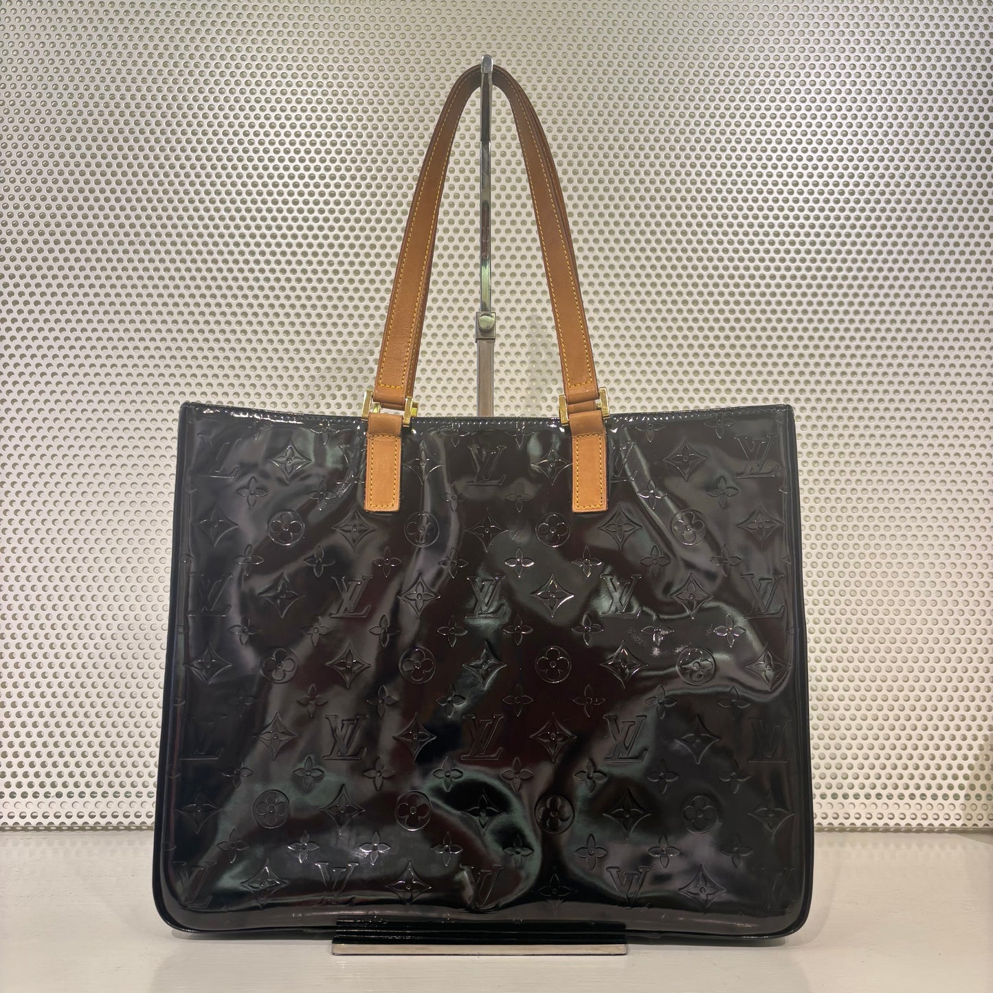 Louis Vuitton Columbus vernis leather bag
