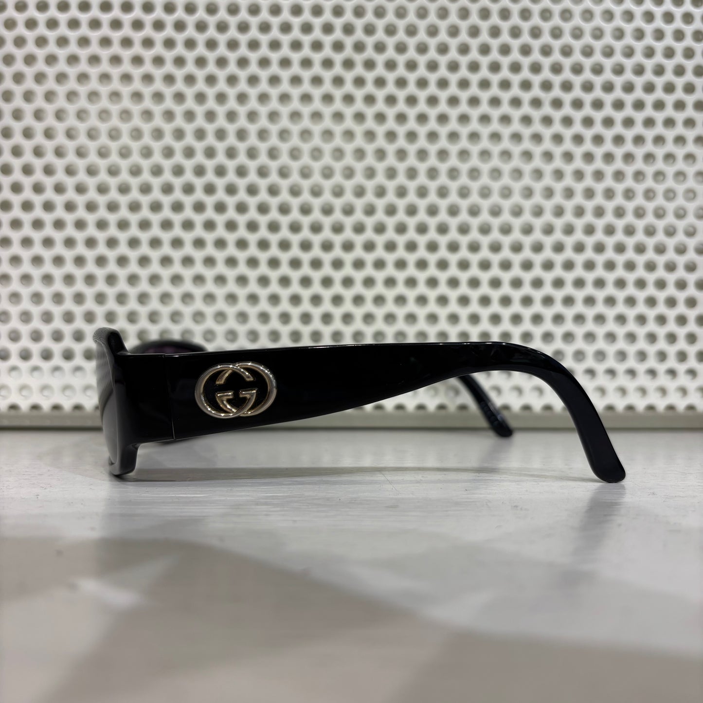 Gucci sunglasses black