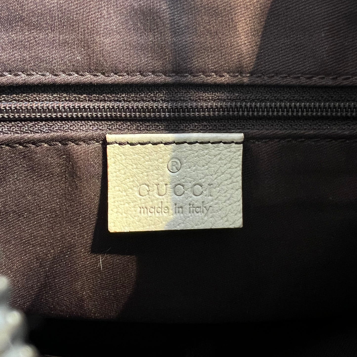 Gucci abbey white leather bag