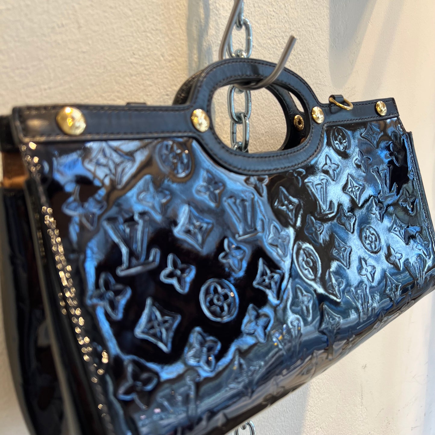 Louis Vuitton vernis roxbury bag