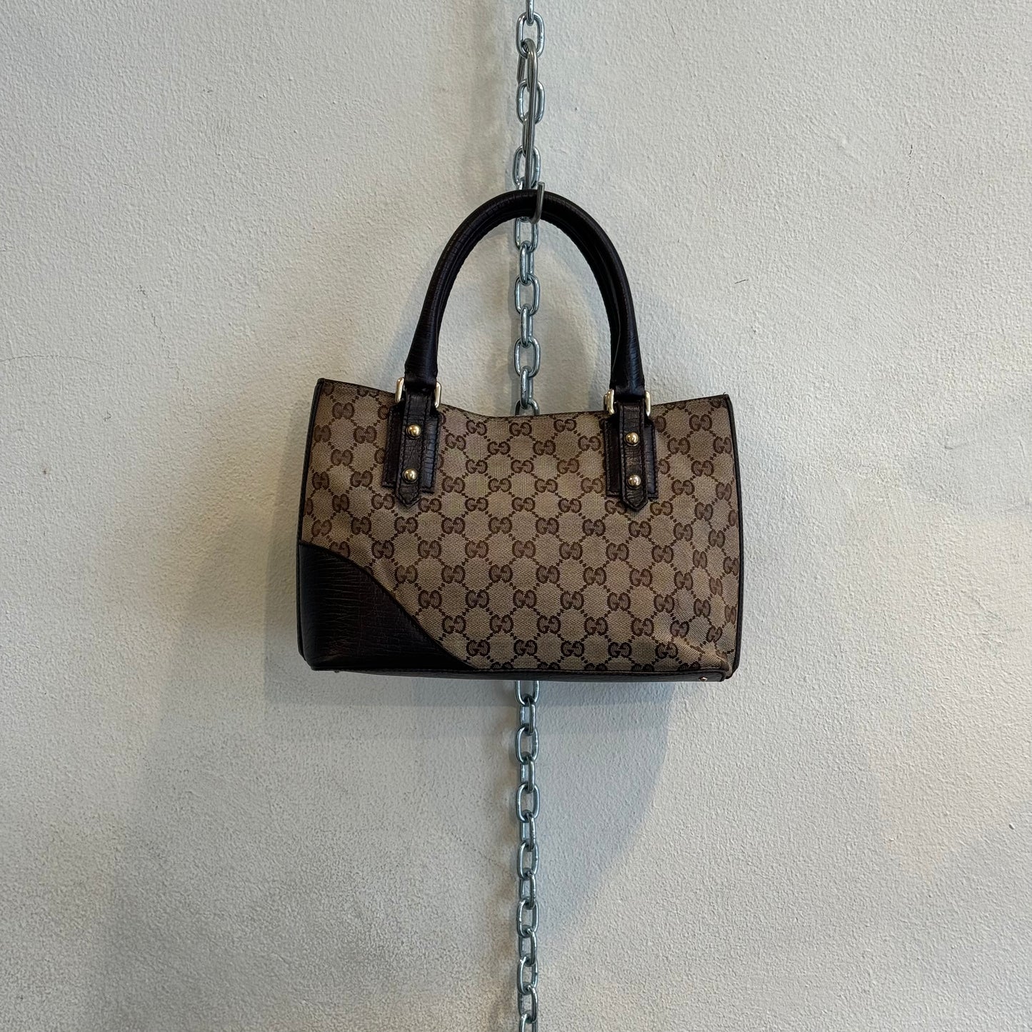 Gucci monogram horsebit bag